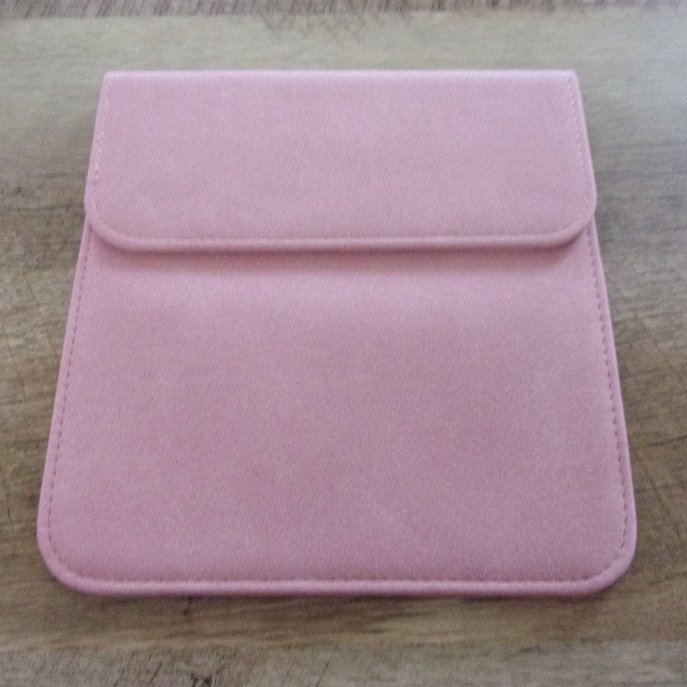 Suede Sleeve for Kindle Paperwhite 7'' 2019/2017 - Picture 2 of 4